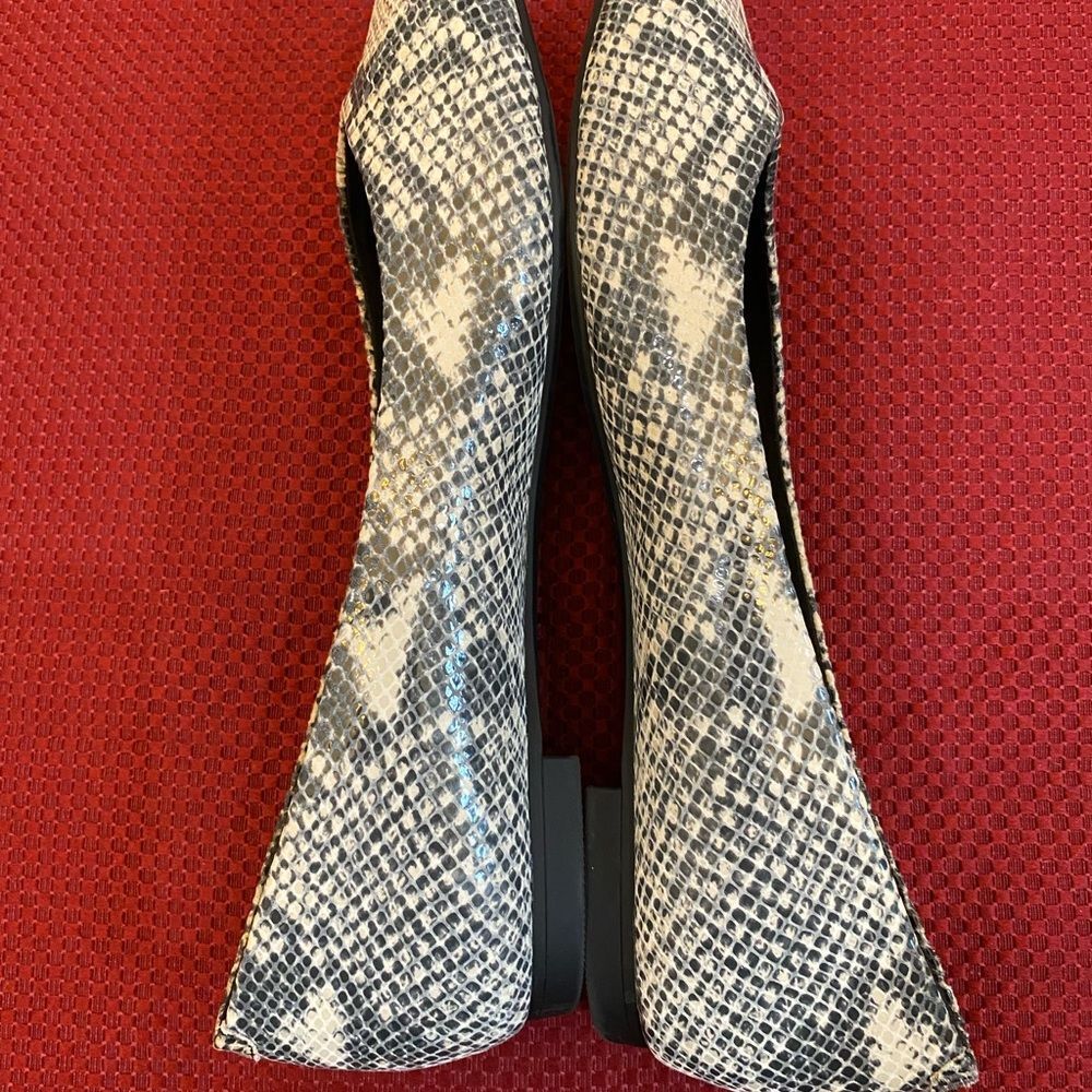 Vionic Caballo Snake Skin Print Pointed Ballet Fl… - image 6